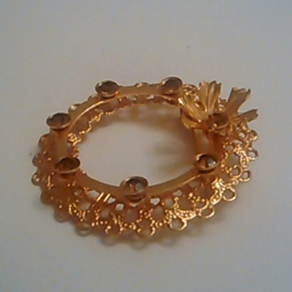 Victorian Inspired Vintage Faux Smoky Topaz Filigree Gold Circle Scarf Brooch - Picture 3 of 10